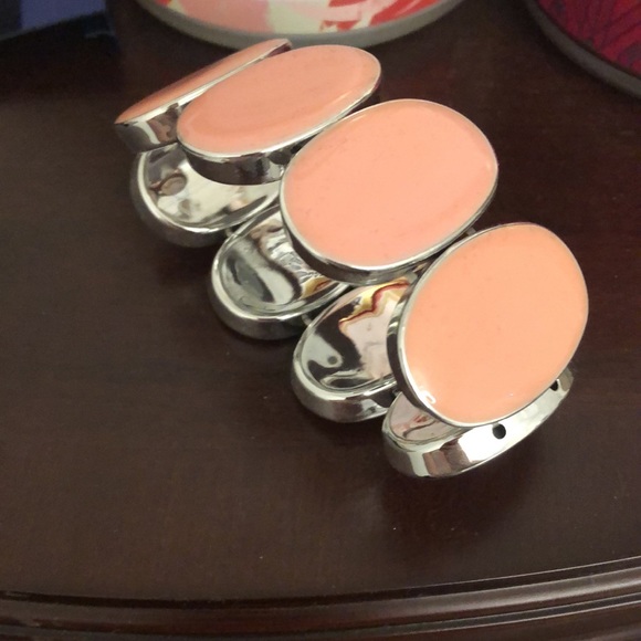 SALE!!! PINK STRETCH BRACELET 💕💕💕🔥🔥🔥 - Picture 3 of 5